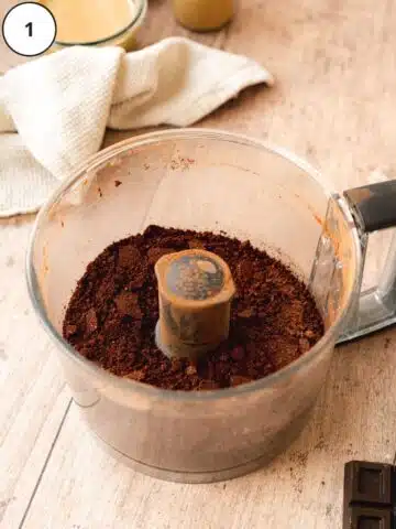 ground up cocoa powder and walnuts in a food processor to make no bake brownies.