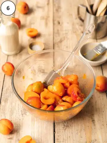 Apricot halves tossed with a mixture of vanilla paste and apricot jam glaze.